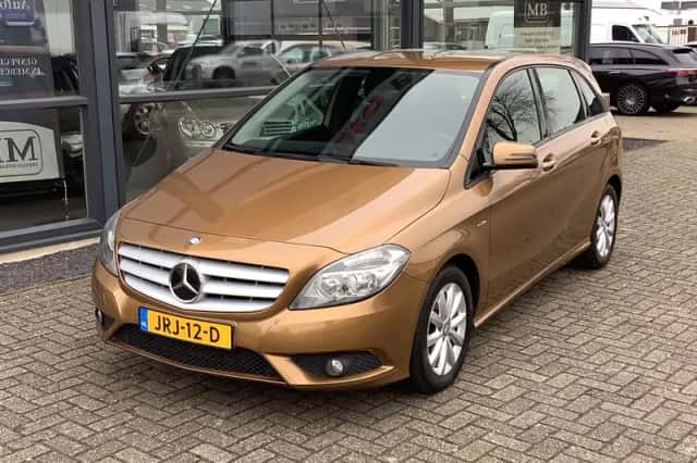 Mercedes-Benz B-Klasse (2012) thumbnail 2