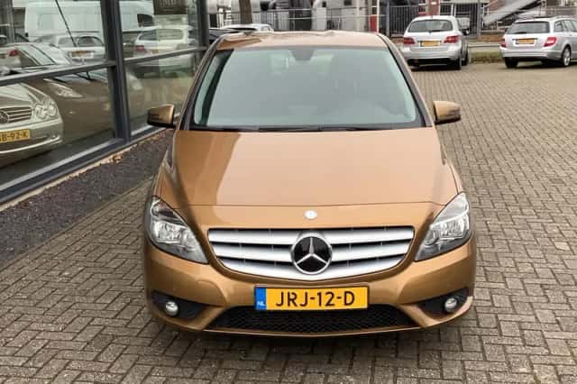 Mercedes-Benz B-Klasse (2012) thumbnail 3