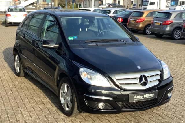 Mercedes-Benz B-Klasse (2011) thumbnail 4
