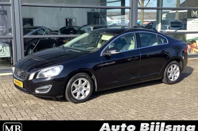 Volvo S60 (2011) thumbnail 1