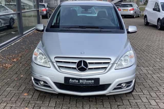 Mercedes-Benz B-Klasse (2011) thumbnail 3
