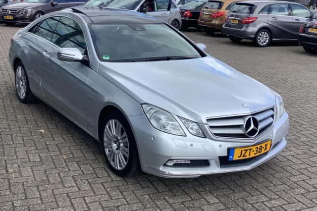 Mercedes-Benz E-Klasse (2009) thumbnail 4