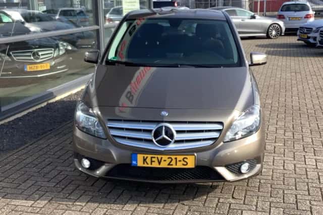 Mercedes-Benz B-Klasse (2012) thumbnail 3