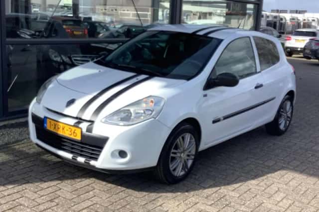 Renault Clio (2012) thumbnail 2