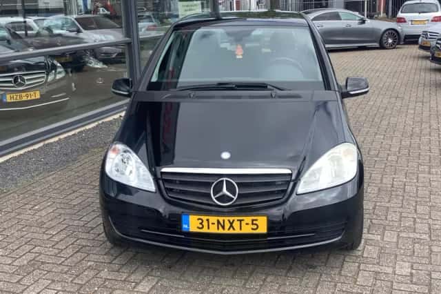 Mercedes-Benz A-Klasse (2010) thumbnail 3