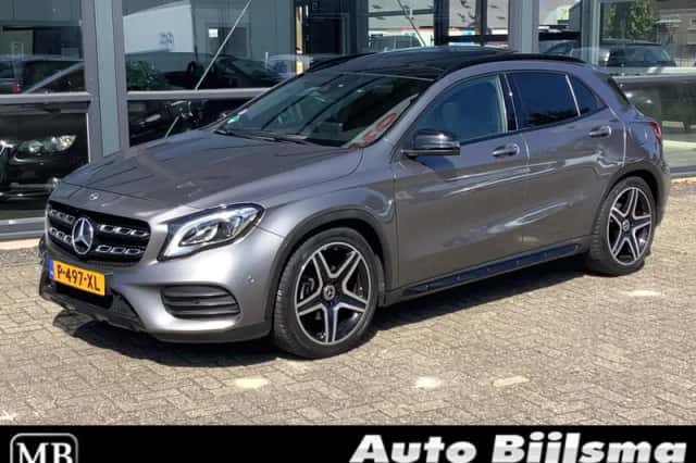 Mercedes-Benz GLA-Klasse (2019) thumbnail 1