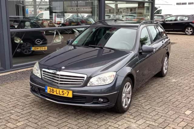 Mercedes-Benz C-Klasse (2010) thumbnail 2