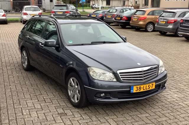 Mercedes-Benz C-Klasse (2010) thumbnail 4