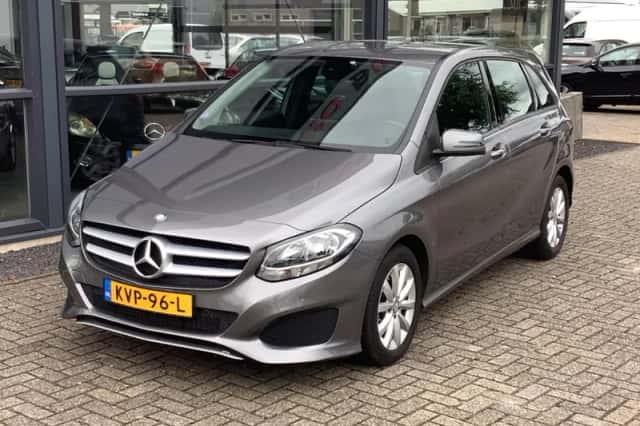 Mercedes-Benz B-Klasse (2015) thumbnail 2