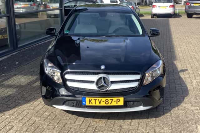 Mercedes-Benz GLA-Klasse (2014) thumbnail 3