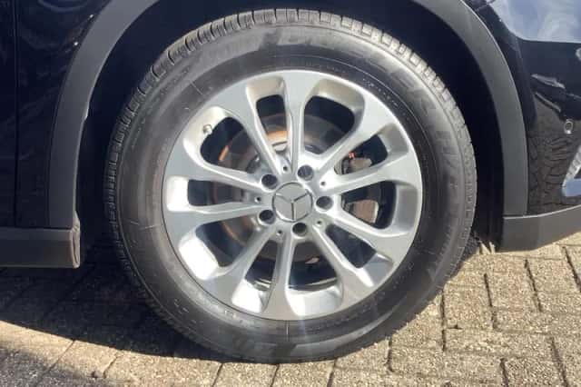 Mercedes-Benz GLA-Klasse (2014) thumbnail 4