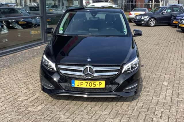 Mercedes-Benz B-Klasse (2016) thumbnail 3