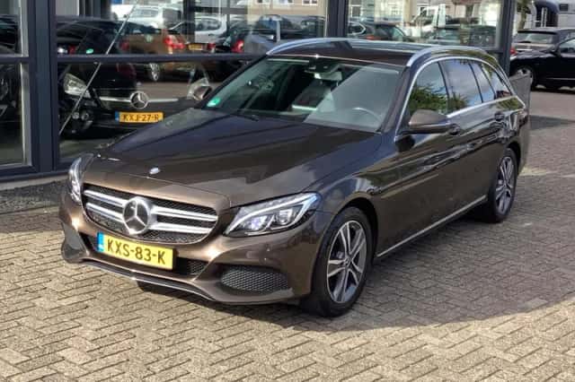 Mercedes-Benz C-Klasse (2015) thumbnail 2