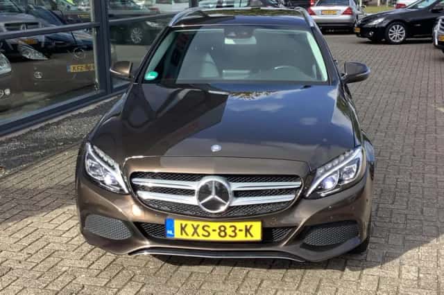 Mercedes-Benz C-Klasse (2015) thumbnail 3