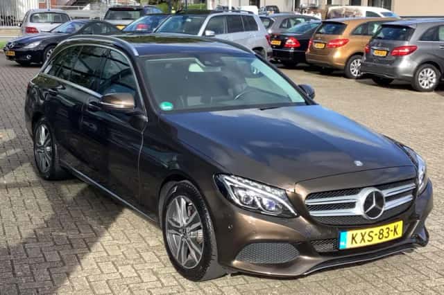 Mercedes-Benz C-Klasse (2015) thumbnail 4