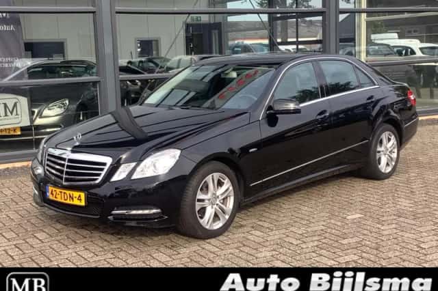 Mercedes-Benz E-Klasse (2012) thumbnail 1