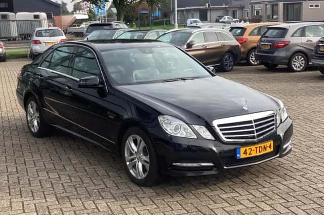 Mercedes-Benz E-Klasse (2012) thumbnail 4