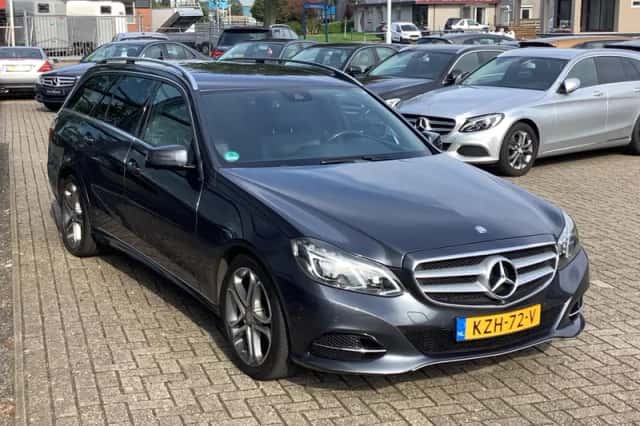 Mercedes-Benz E-Klasse (2015) thumbnail 4