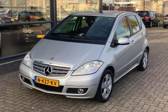 Mercedes-Benz A-Klasse (2011) thumbnail 2