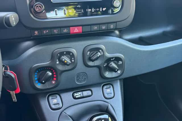 Fiat Panda (2024) thumbnail 6