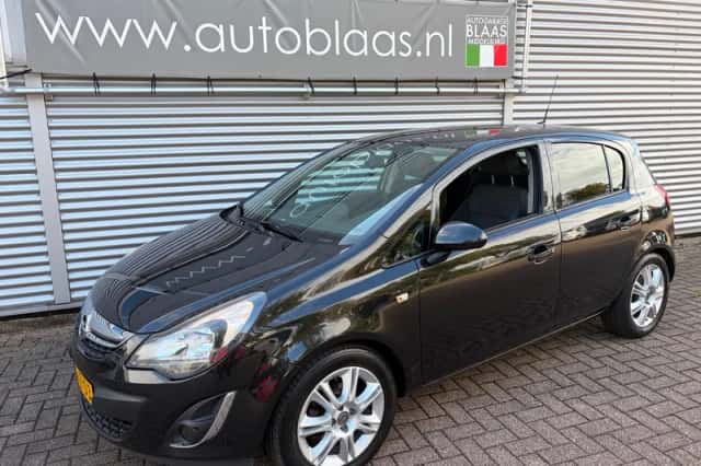 Opel Corsa (2014) thumbnail 1
