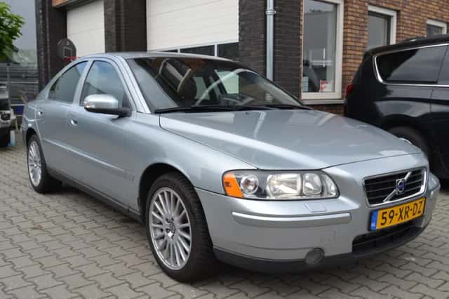 Volvo S60 (2007) thumbnail 4