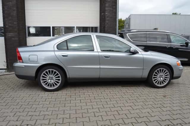 Volvo S60 (2007) thumbnail 6