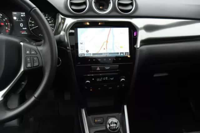 Suzuki Vitara (2025) thumbnail 4