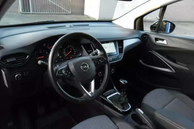 Opel Crossland (2022) thumbnail 3