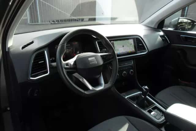 SEAT Ateca (2024) thumbnail 3