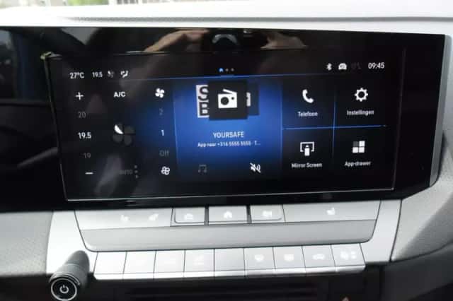 Opel Astra (2023) thumbnail 5