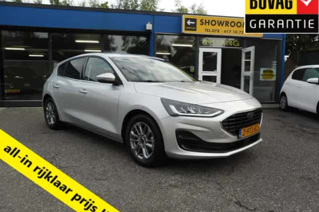 Ford Focus (2024) thumbnail 1