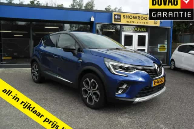 Renault Captur (2022) thumbnail 1