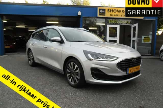 Ford Focus (2023) thumbnail 1