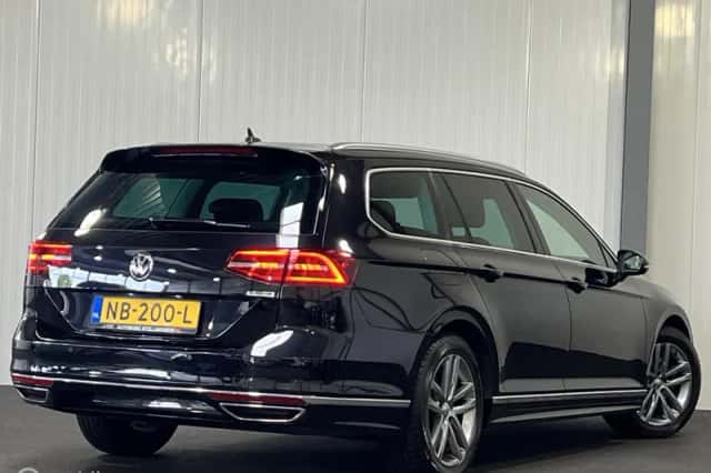 Volkswagen Passat (2017) thumbnail 6