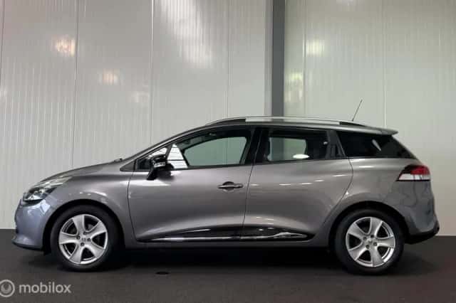Renault Clio (2014) thumbnail 3