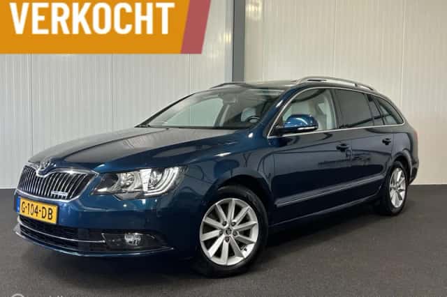 Škoda Superb (2015) thumbnail 1
