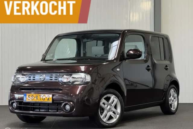 Nissan Cube (2010) thumbnail 1