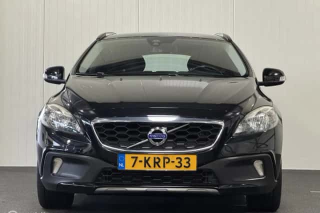 Volvo V40 (2013) thumbnail 4