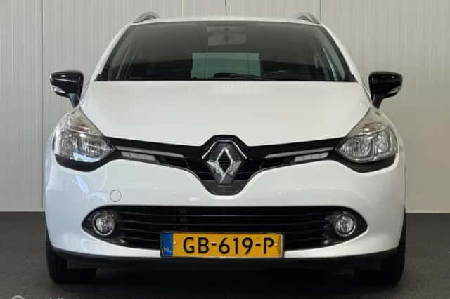 Renault Clio (2015) thumbnail 4