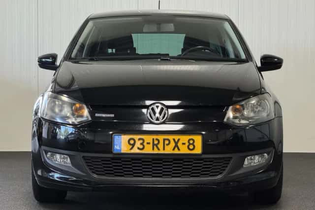 Volkswagen Polo (2011) thumbnail 4