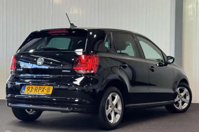Volkswagen Polo (2011) thumbnail 6