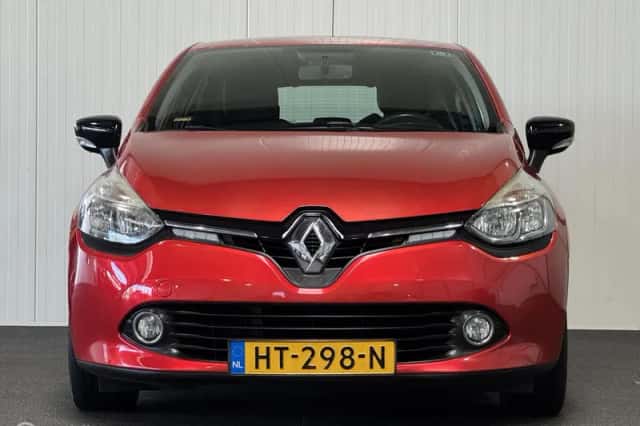 Renault Clio (2015) thumbnail 4