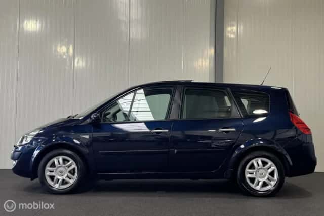Renault Grand Scénic (2008) thumbnail 3