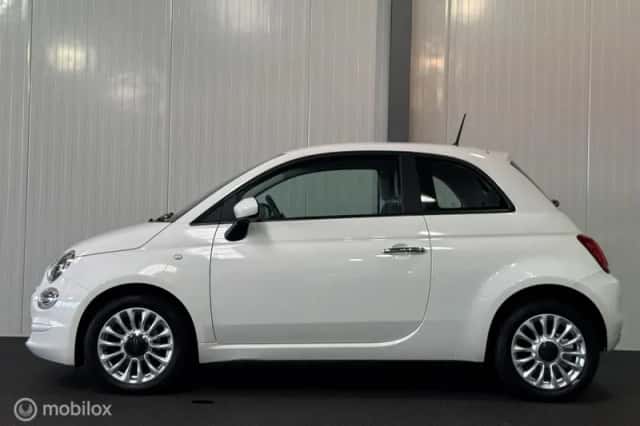 Fiat 500 (2017) thumbnail 3