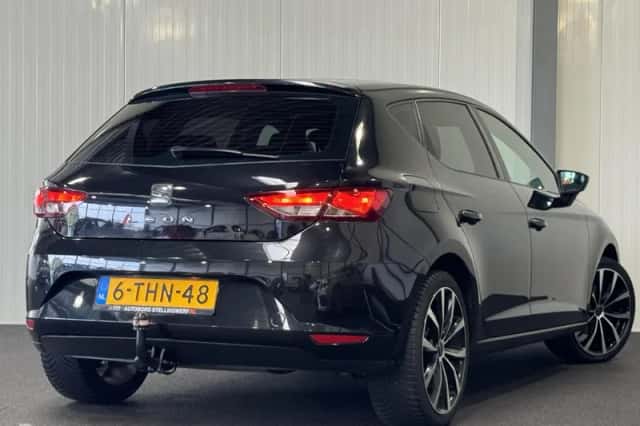 SEAT Leon (2014) thumbnail 6