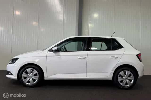 Škoda Fabia (2016) thumbnail 3