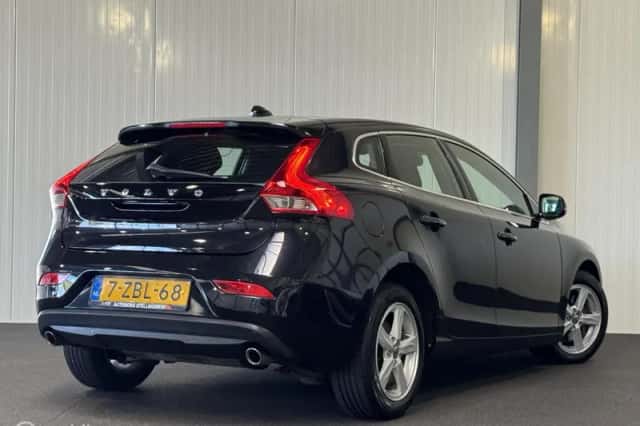 Volvo V40 (2014) thumbnail 6