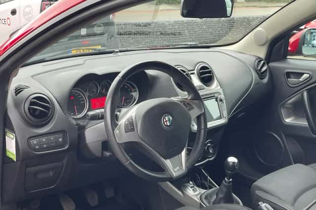 Alfa Romeo MiTo (2009) thumbnail 6
