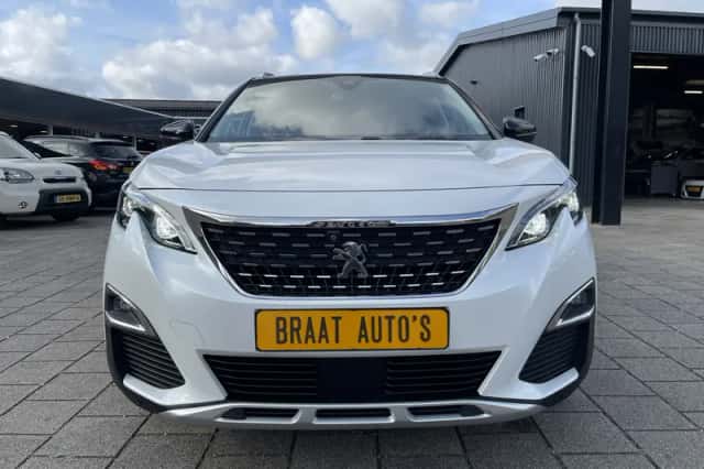 Peugeot 5008 (2017) thumbnail 2